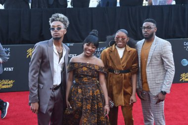 Kırmızı Halı Fotoğrafları 29 Mart 2019 Cumartesi günü Las Vegas 'taki Orleans Resort' ta düzenlenen 34. Yıldız Ödülleri sırasında çekildi.