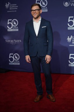 15 Ekim 2019 'da Nashville, Tennessee' deki Linbscome Üniversitesi 'nde verilen 50. GMA Dove Ödülleri sırasında kırmızı halı. 