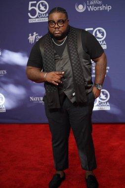 15 Ekim 2019 'da Nashville, Tennessee' deki Linbscome Üniversitesi 'nde verilen 50. GMA Dove Ödülleri sırasında kırmızı halı. 