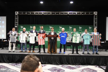 Basın Konferansı futbolcularının görüntüsü