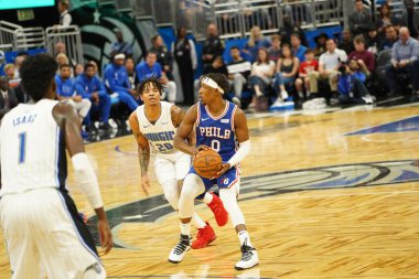 Orlando Magic 27 Aralık 2019 Cuma günü Orlando, Florida 'daki Amway Arena' da Philadelphia 76ers 'a ev sahipliği yapıyor..