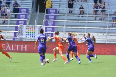 Orlando Pride, 24 Haziran 2017 tarihinde Orlando City Stadyumu 'nda Houston Dash' e ev sahipliği yaptı..  