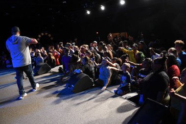 Crossover Kilisesi, 6 Ekim 2018 'de Tampa Florida' daki Crossover Kilisesi 'nde iki yıllık lezzet festivaline ev sahipliği yapıyor..  