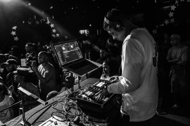 Crossover Kilisesi, 6 Ekim 2018 'de Tampa Florida' daki Crossover Kilisesi 'nde iki yıllık lezzet festivaline ev sahipliği yapıyor..  