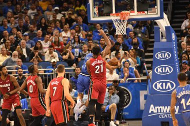 Orlando Magic 17 Ekim 2018 'de Orlando Florida' daki Amway Center 'da Miami Heat' i sunar..  