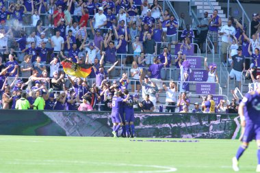 Orlando City 29 Nisan 2017 'de Orlando, Florida' daki Orlando City Stadyumu 'nda Colorado Rapids' e ev sahipliği yaptı.) 