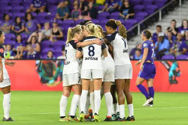 Orlando Pride, 23 Mayıs 2018 'de Orlando Florida' daki Exploria Stadyumu 'nda Kuzey Carolina Cesareti' ne ev sahipliği yapmaktadır..  