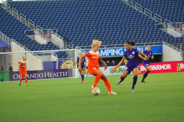 Orlando Pride sunucusu Houston Dash 23 Haziran 2016 'da Orlando Florida' daki Dünya Kampı Stadyumu 'nda..