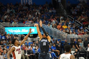 Portland Traillblazers oyuncusu CJ Mccollum 2 Mart 2020 tarihinde Orlando Florida 'daki Amway Center' da oynanan maçta şut çekti..  