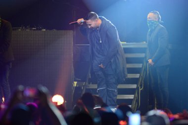 Baba Yankee ve Don Omar 7 Ağustos 2016 'da Orlando Florida' daki Amway Center 'da konser verdiler..  