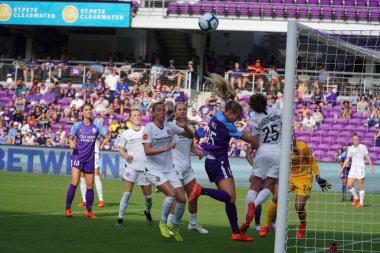 Orlando Pride 14 Nisan 2019 'da Orlando City Stadyumu' nda Portand Thorns 'a ev sahipliği yapıyor.