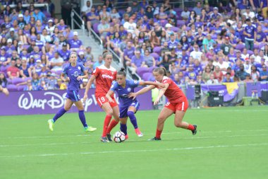Orlando Pride 22 Nisan 2017 'de Orlando City Stadyumu' nda Washington Spirit 'e ev sahipliği yaptı..  