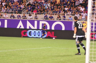 Orlando City SC, 8 Mayıs 2015 'te Florida' daki Kamp Dünyası Stadyumu 'nda Los Angeles Galaksisi' ne ev sahipliği yaptı.. 