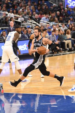 Orlando Magic, 19 Aralık 2018 tarihinde Orlando Florida 'daki Amway Center' da San Antonio Spurs 'a ev sahipliği yapmaktadır.. 