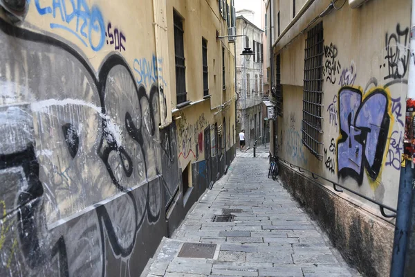 Beco Típico Europeu Edifícios Bonitos Antigos — Fotografia de Stock