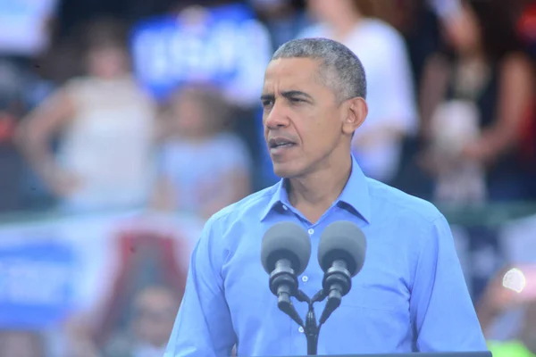 Prezydent Barack Obama Przemawia Wiecu Kampanii Stadionie Osceola Heritage Park — Zdjęcie stockowe