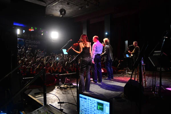 Singer Jon Bon Jovi Występuje State Street Theater Wspierając Hillary — Zdjęcie stockowe