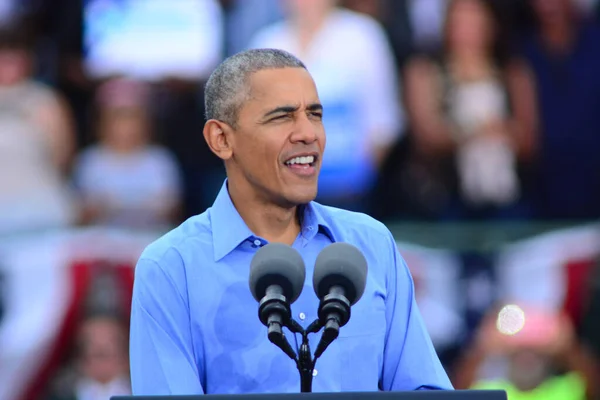 Prezident Barack Obama Vystoupí Shromáždění Kampaně Stadionu Osceola Heritage Park — Stock fotografie