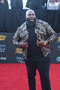 Kırmızı Halı Fotoğrafları 29 Mart 2019 Cumartesi günü Las Vegas 'taki Orleans Resort' ta düzenlenen 34. Yıldız Ödülleri sırasında çekildi.