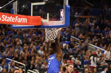 Orlando Magic 17 Ekim 2018 'de Orlando Florida' daki Amway Center 'da Miami Heat' i sunar..