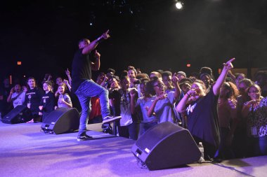 Crossover Kilisesi, 6 Ekim 2018 'de Tampa Florida' daki Crossover Kilisesi 'nde iki yıllık lezzet festivaline ev sahipliği yapıyor..  