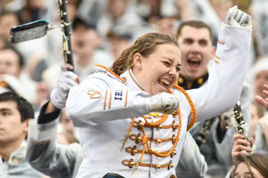 Notre Dame, 1 Ocak 2018 'de Orlando Florida' daki Dünya Kampı Stadyumu 'nda oynanan Citrus Bowl sırasında LSU ile karşılaşacak.