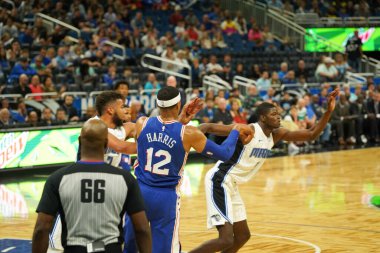 Orlando Magic 13 Ekim 2019 'da Florida, Orlando' daki Amway Center 'da Philadelphia 76ers' a ev sahipliği yaptı.. 