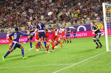 Orlando City SC, 8 Mayıs 2015 'te Florida' daki Kamp Dünyası Stadyumu 'nda Los Angeles Galaksisi' ne ev sahipliği yaptı.. 