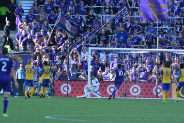 Orlando City 29 Nisan 2017 'de Orlando, Florida' daki Orlando City Stadyumu 'nda Colorado Rapids' e ev sahipliği yaptı.)
