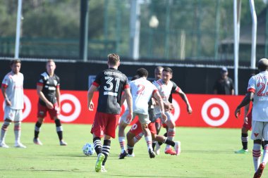 Toronto FC, 13 Temmuz 2020 tarihinde Orlando Florida 'da düzenlenen ESPN Wild World of Sports' ta düzenlenen MLS Back Tournament sırasında D.C. United ile karşı karşıya geldi.