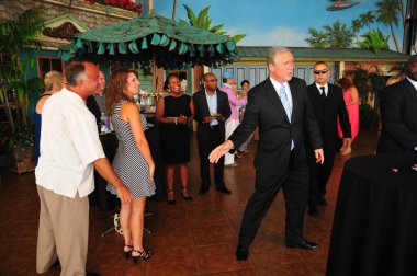 19 Eylül 2015 'te, Bebekler için Kahramanlar Sanford Florida' da bir bağış etkinliğine ev sahipliği yaptı..  