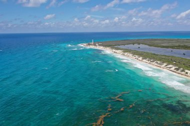 Meksika 'nın çok güzel Cozumel şehrinde güzel bir deniz feneri.. 