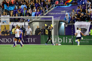 Orlando Pride 26 Ağustos 2016 'da Orlando Florida' daki Camp World Stadyumu 'nda Washington Spirit' e ev sahipliği yaptı..  