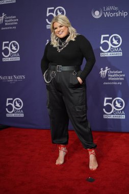 15 Ekim 2019 'da Nashville, Tennessee' deki Linbscome Üniversitesi 'nde verilen 50. GMA Dove Ödülleri sırasında kırmızı halı. 