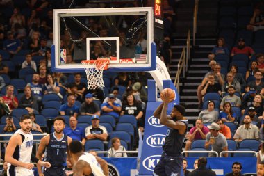 Orlando Magic 10 Ekim 2018 tarihinde Orlando Florda 'daki Amway Center' da Memphis Grizzilies 'e ev sahipliği yaptı..  