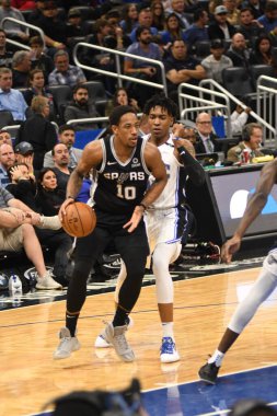 Orlando Magic, 19 Aralık 2018 tarihinde Orlando Florida 'daki Amway Center' da San Antonio Spurs 'a ev sahipliği yapmaktadır.. 