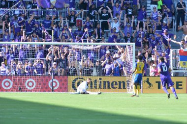 Orlando City 29 Nisan 2017 'de Orlando, Florida' daki Orlando City Stadyumu 'nda Colorado Rapids' e ev sahipliği yaptı.)