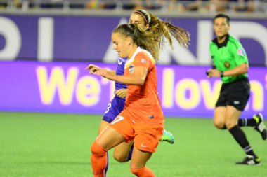 Orlando Pride sunucusu Houston Dash 23 Haziran 2016 'da Orlando Florida' daki Dünya Kampı Stadyumu 'nda..