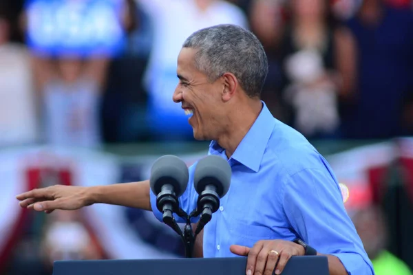 Prezydent Barack Obama Przemawia Wiecu Kampanii Stadionie Osceola Heritage Park — Zdjęcie stockowe