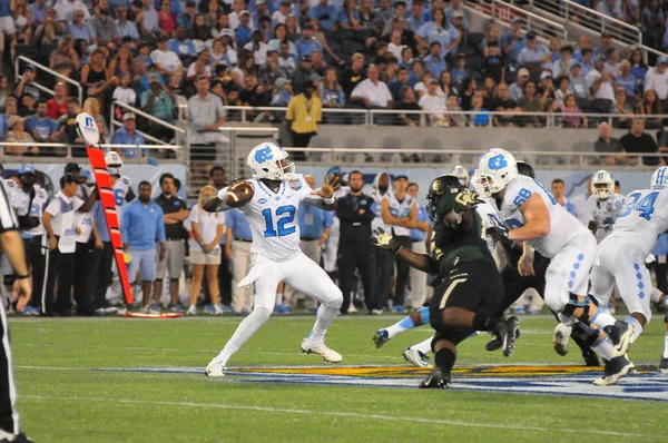 Carolina Del Norte Enfrenta Baylor Durante Russell Athletic Bowl Camping —  Fotos de Stock