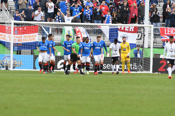 Рейнджерс против Коринтианс во время Кубка Флориды на стадионе Спектр 13 января 2018 года в Орландо Флорида.