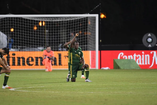Los Angeles Galaksisi, 14 Temmuz 2020 'de Orlando Florida ABD' deki ESPN Vahşi Spor Dünyası 'nda düzenlenen MLS Sırt Turnuvası sırasında Portland Timbers ile karşı karşıya geldi. 