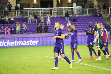 Orlando City SC, 19 Haziran 2019 Çarşamba günü Orlando 'daki Exploria Stadyumu' nda düzenlenen ABD Açık Kupası sırasında New England Devrimi 'ne ev sahipliği yaptı.