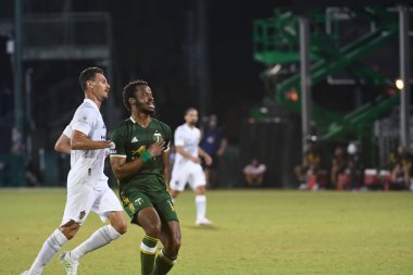Los Angeles Galaksisi, 14 Temmuz 2020 'de Orlando Florida ABD' deki ESPN Vahşi Spor Dünyası 'nda düzenlenen MLS Sırt Turnuvası sırasında Portland Timbers ile karşı karşıya geldi.