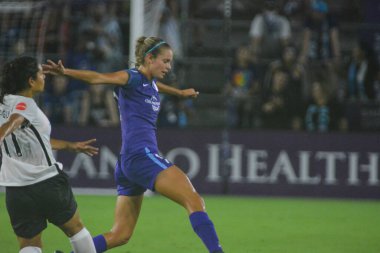 Orlando Pride 12 Ağustos 2017 'de Orlando City Stadyumu' nda New Jersey Sky Blue FC 'ye ev sahipliği yapmaktadır..  