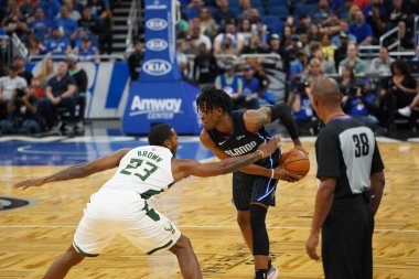 Orlando Magic, Orlando, Florida, ABD 'deki Amway Center' da Milwaukee Bucks 'a ev sahipliği yapıyor. 1 Kasım 2019.  