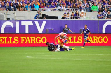 Orlando City SC, 6 Mayıs 2016 'da Orlando Florida' daki Dünya Kampı Stadyumu 'nda New York Red Bulls' a ev sahipliği yaptı..  