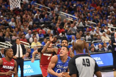 Orlando Magic 17 Ekim 2018 'de Orlando Florida' daki Amway Center 'da Miami Heat' i sunar..