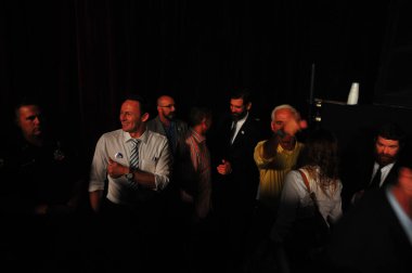 Şarkıcı Jon Bon Jovi, 5 Kasım 2016 'da St. Petersburg Florida' da Devlet Street Theater in Support of HIllary Clinton 'ın Başkan İhalesi' nde sahne alıyor.