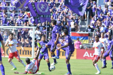 Orlando City SC, 9 Nisan 2019 'da Orlando, Florida' daki Citrus Bowl 'da New York Red Bulls' a ev sahipliği yapıyor..  